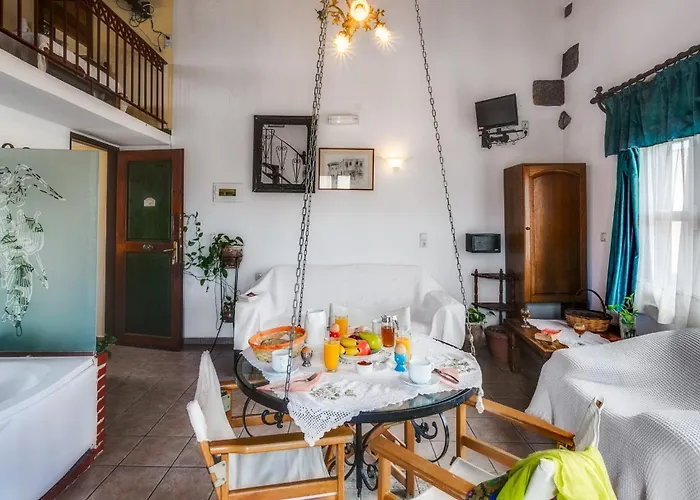 Gasthuis Ifigenia By Captain Michalis