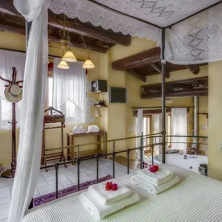 Ifigenia By Captain Michalis Guest house 4*