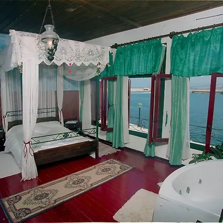 Ifigenia By Captain Michalis 4* Chania (Crete)