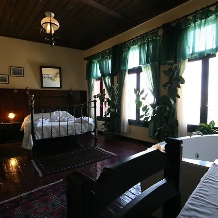 Gasthof Ifigenia By Captain Michalis Chania (Crete)