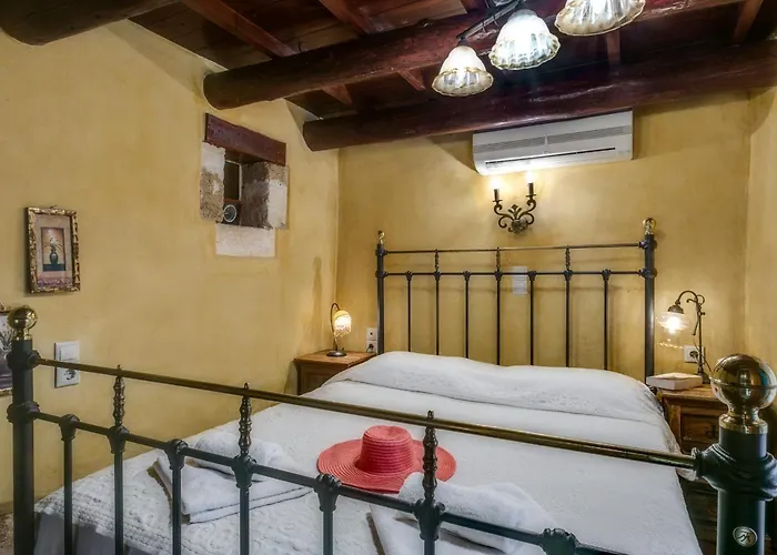 בית הארחה Ifigenia By Captain Michalis חאניה