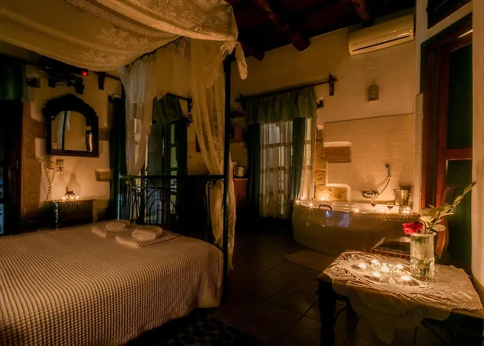 Ifigenia By Captain Michalis Pensjonat Chania (Crete)